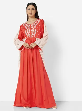 OFFWHITE CROCHET COMPUTER EMBROIDERY JALABIYA WITH ARABIC FUSION STYLING 