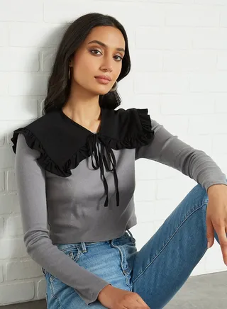 Ruffle Detail Collar Black 