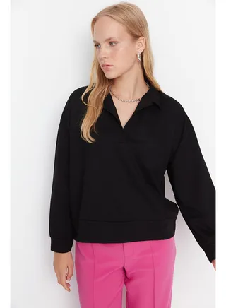 Sweatshirt - Black - Relaxed fit 