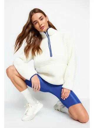 White Plush Sports Sweatshirt THMAW23SW00021 