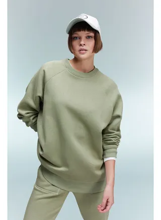 Woman Oversize Fit Crew Neck Knitted Sweat Shirt 