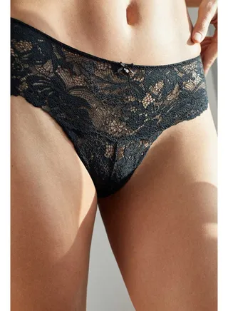 Wide lace briefs 