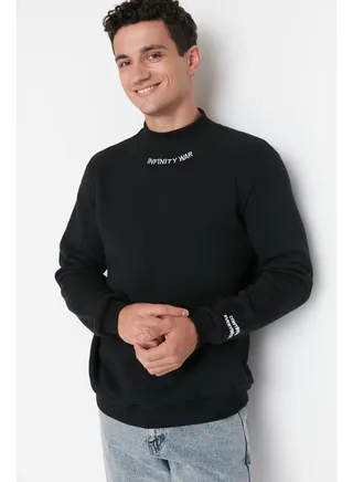 Sweatshirt - Black - Regular fit 
