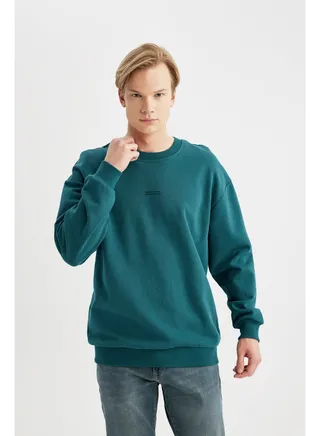 Man Boxy Fit Crew Neck Long Sleeve Knitted Sweat Shirt 