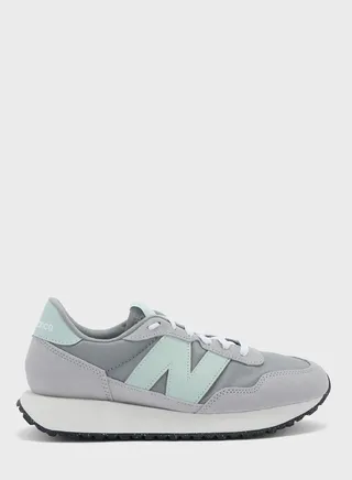 237 Sneakers
