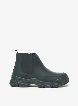 Boys Textured Low Ankle Boots with Gusset and Zip Closure 