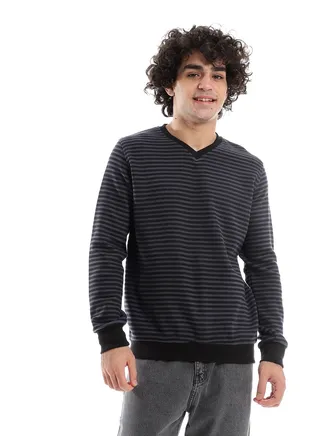 Mens V-Neck Stripped Sweatshirt 