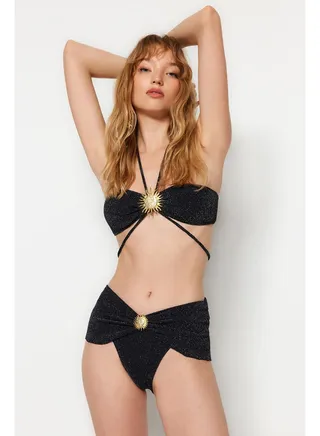 X Zeynep Tosun Black Sun Accessory Detailed Bikini Set TCLSS23BT00000 