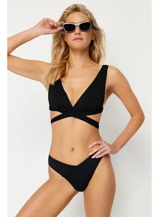Black V-Cut Bikini Bottom TBESS21BA0168 