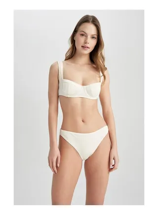 Woman Regular Fit Bikini Bottom 