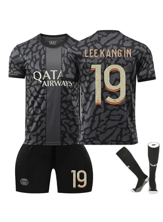 New Breathable And Sweat Wicking Football Jersey 