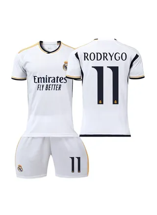 New Breathable And Sweat Wicking Football Jersey 