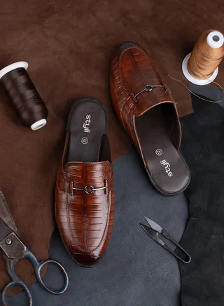 Croc Texture Faux Leather Metal Accent Mules 