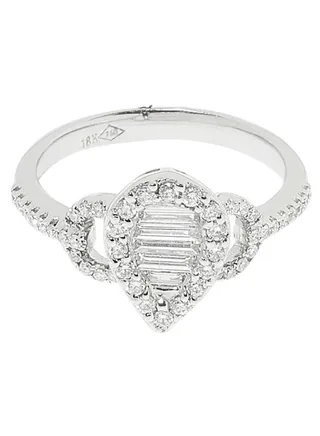 18K White Gold Diamond Studded Ring 