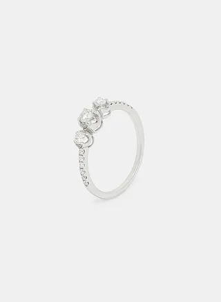 18Kt Gold Ring Studded with Natural Diamonds 