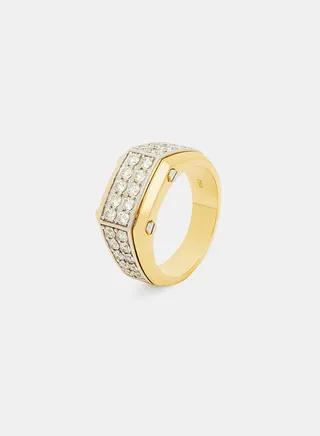 18Kt Yellow Gold Ring Studded with Natural Diamonds 