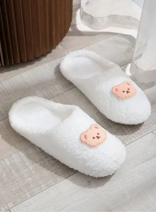 Bear Design Fluffy Bedroom Slippers White 