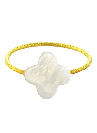 18 Karat Gold Plum Flower Shape Mother Of Pearl Ring 