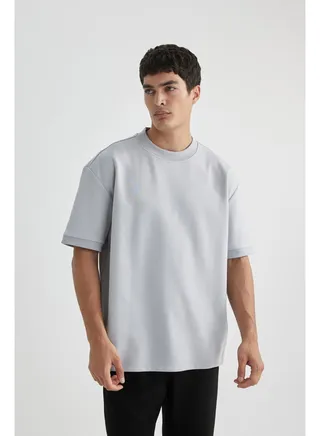 Man Smart Casual Oversize Fit Crew Neck Short Sleeve Knitted T-Shirt 
