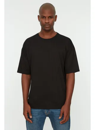 Man T-Shirt Black 