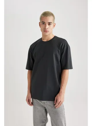 Man Oversize Fit Crew Neck Short Sleeve Knitted T-Shirt 