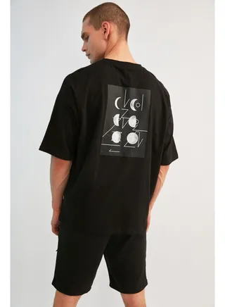 Man T-Shirt Black 
