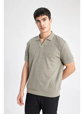 Man Regular Fit Resort Neck Short Sleeve Smart Casual Knitted Polo T-Shirt 