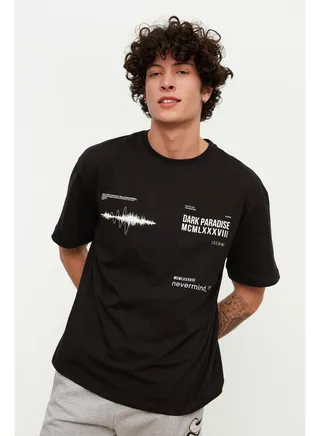 Man T-Shirt Black 