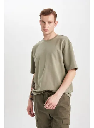 Man Oversize Fit Crew Neck Short Sleeve Knitted T-Shirt 