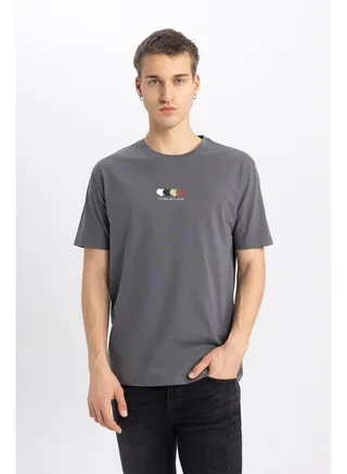 Man Regular Fit Crew Neck Short Sleeve Knitted T-Shirt 