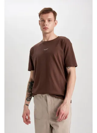 Man Regular Fit Crew Neck Short Sleeve Knitted T-Shirt 