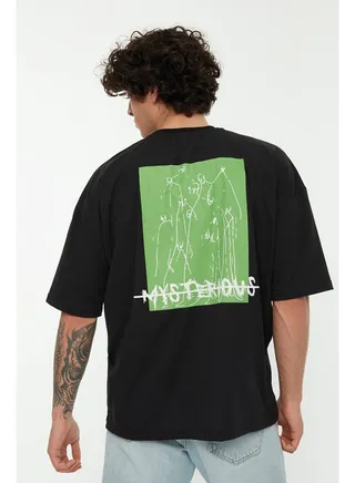 Black Men's Oversize/Wide Cut  Back Printed T-Shirt 