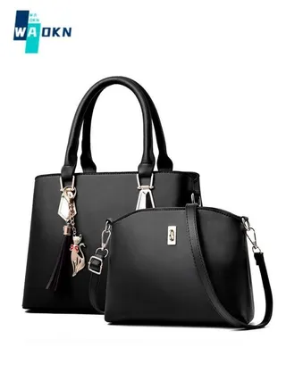 Two-piece Set of New Fashion Women's Handbag Large Capacity Hardware Cat Charm Shoulder Bag 