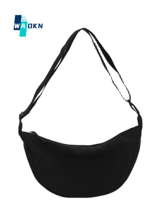 Women's New Simple Crossbody Bag, Daily Commuting Shoulder Bag for Students, Crescent-shaped Nylon Material Chest Bag Sling Bag for Teenagers（Black） 