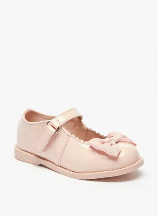 Scallop Detail Bow Applique Mary Jane Shoes with Hook and Loop Closure 