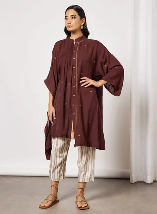 Embroidered Kurta and Pants Set (Set of 3) Maroon 