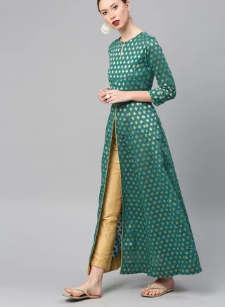 Foil Print Front Slit A-Line Kurta and Slim Fit Pant Set 