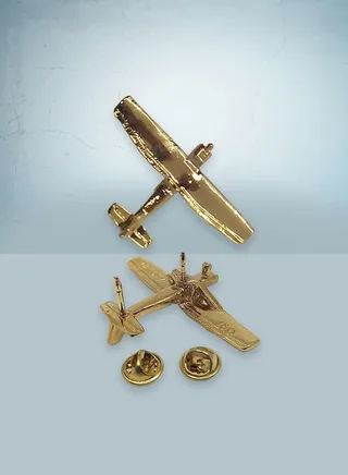 Cessna Gold Pin 