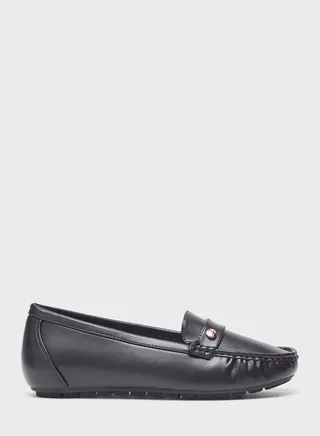 Essential Flat Moccasins
