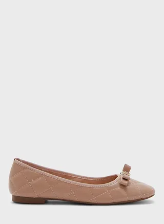 Pointed Toe Flat Moccasins 