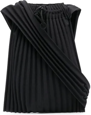 Pleated-Design Shoulder Bag