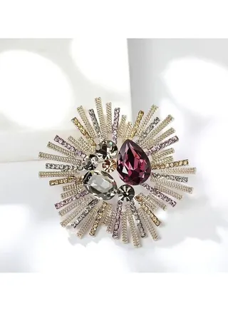 Minimalist And Versatile Brooch 