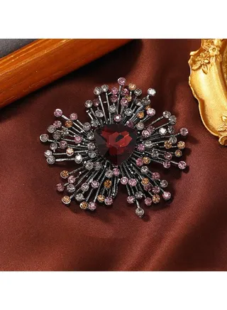 Minimalist And Versatile Brooch 