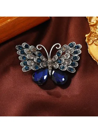 Minimalist And Versatile Brooch 
