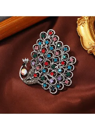 Minimalist And Versatile Brooch 