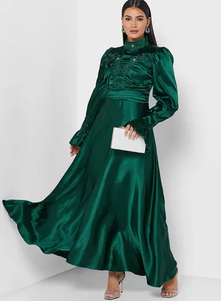 Ruched Detail Embroidered Dress 