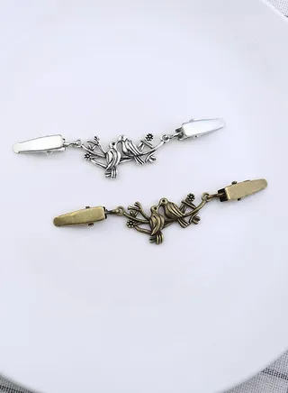 Sweater Clip Brooch 