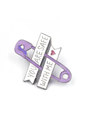 Safety Pin Designed Brooch 