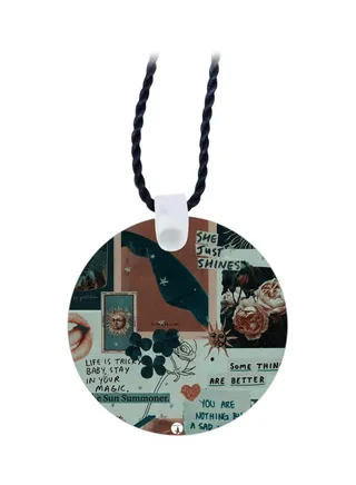 She Just Shine Printed Pendent Necklace 