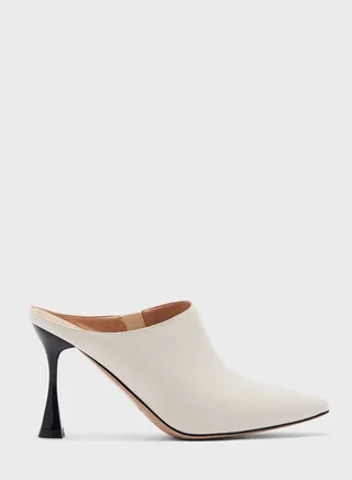 Reynac High Heel Pumps 